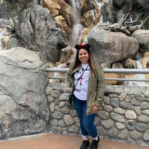 Meet your Posher, Janeth